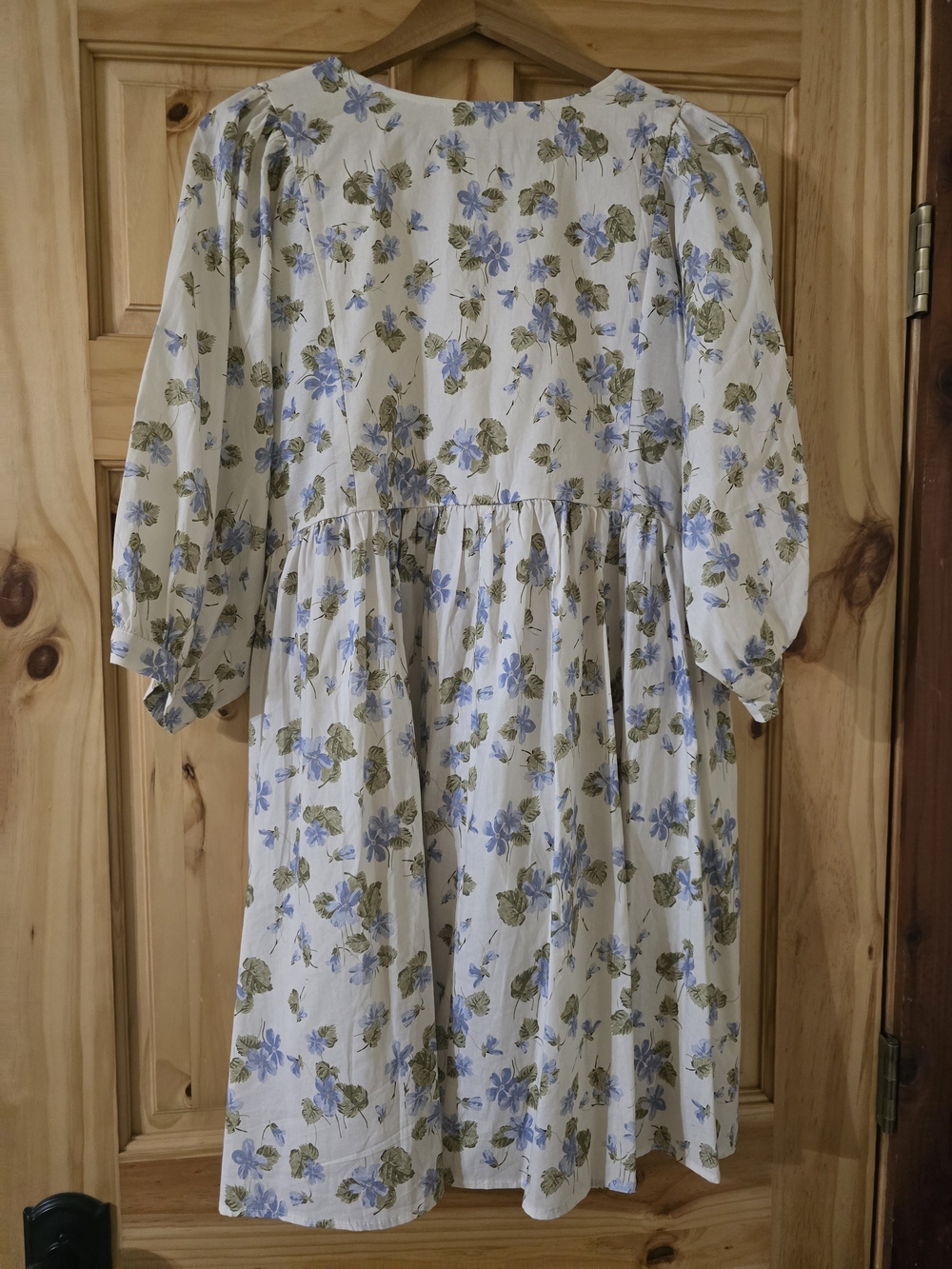 Wishlist Cream Floral Puff-Sleeve Midi Dress with Blue and Green Print - Picture 3 of 3